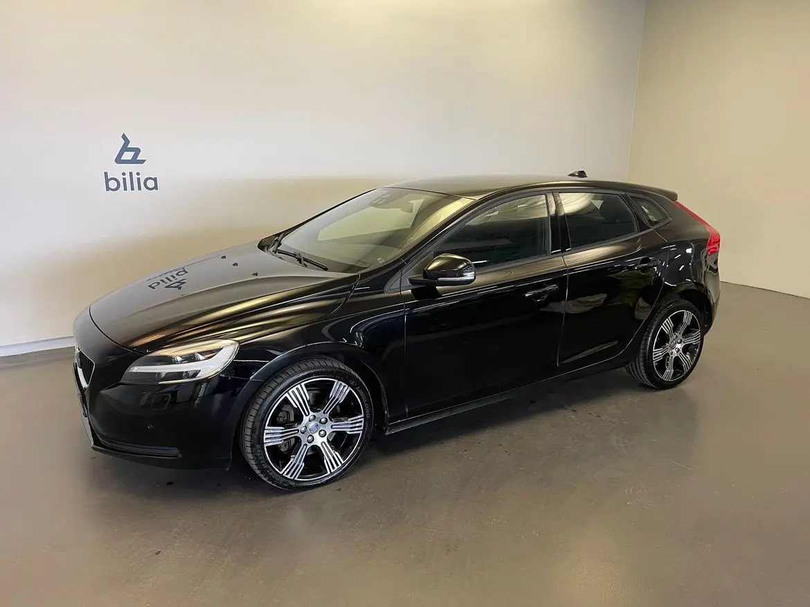 Volvo V40 2018