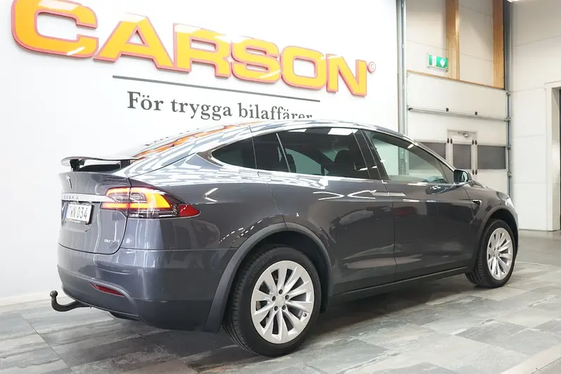 Tesla Model X 2017
