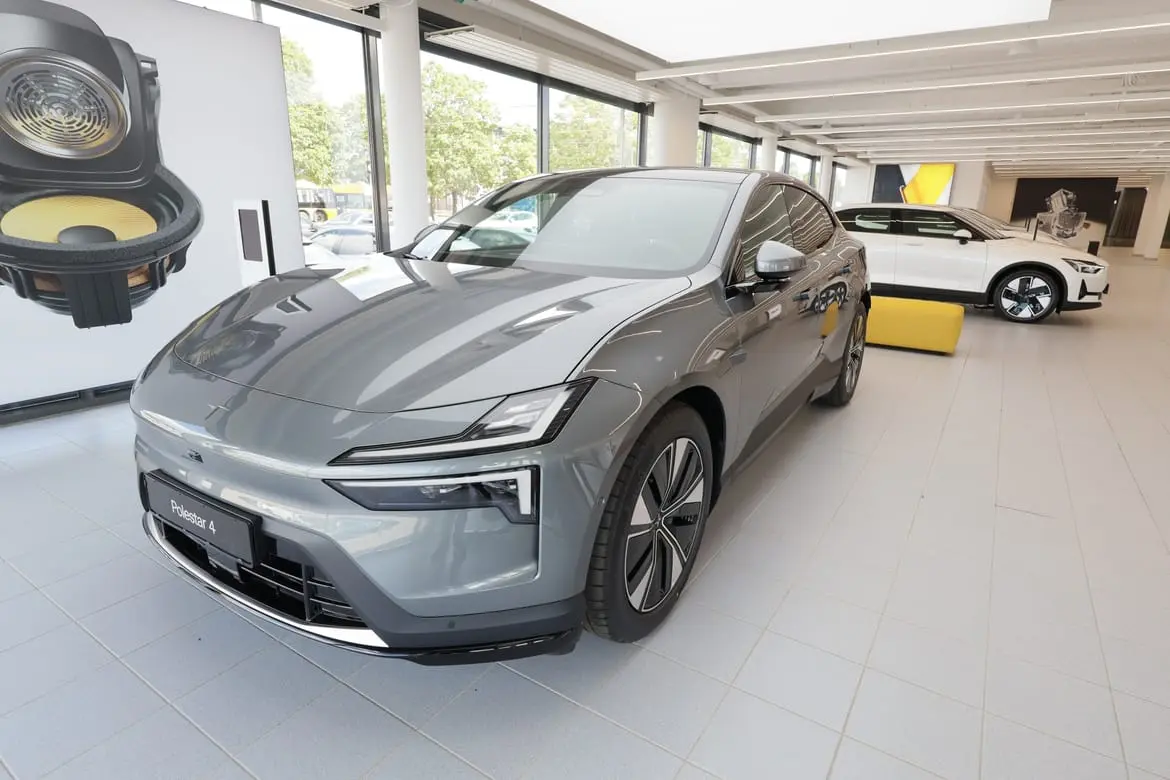 Polestar 4 2026