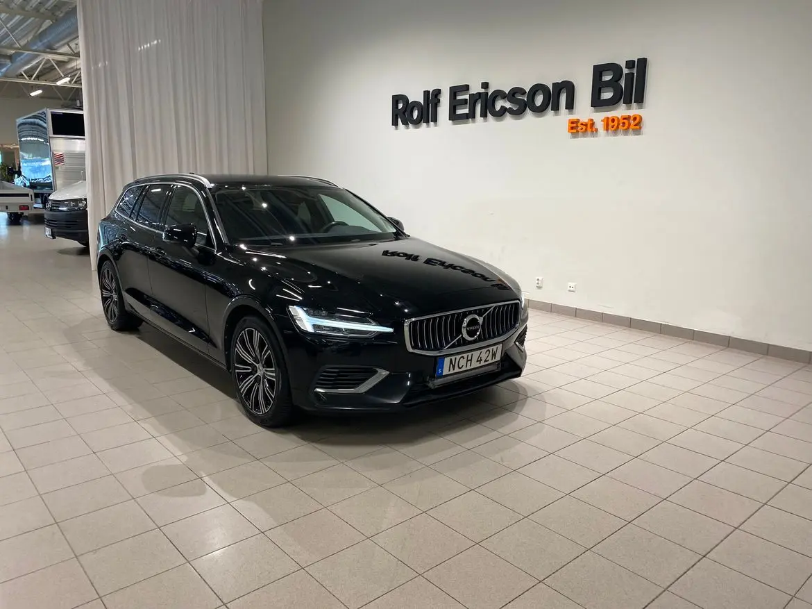 Volvo V60 2022