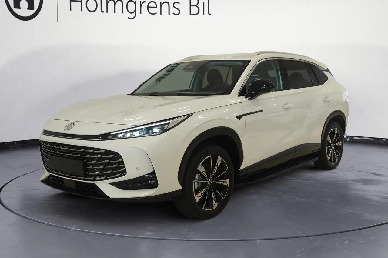 MG HS 2025
