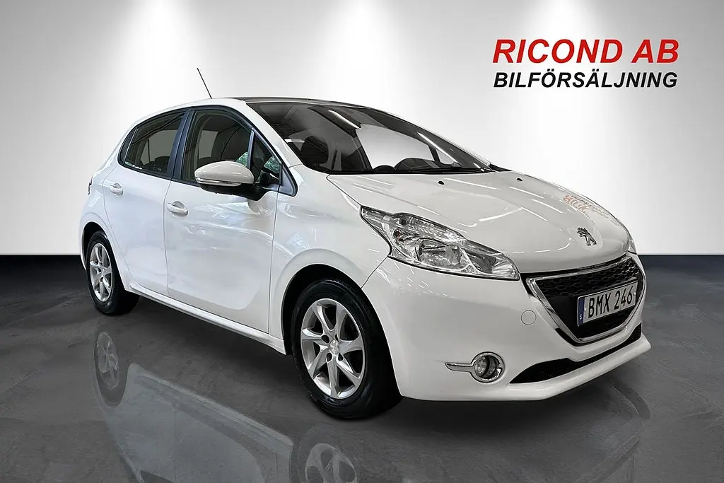 Peugeot 208 2014