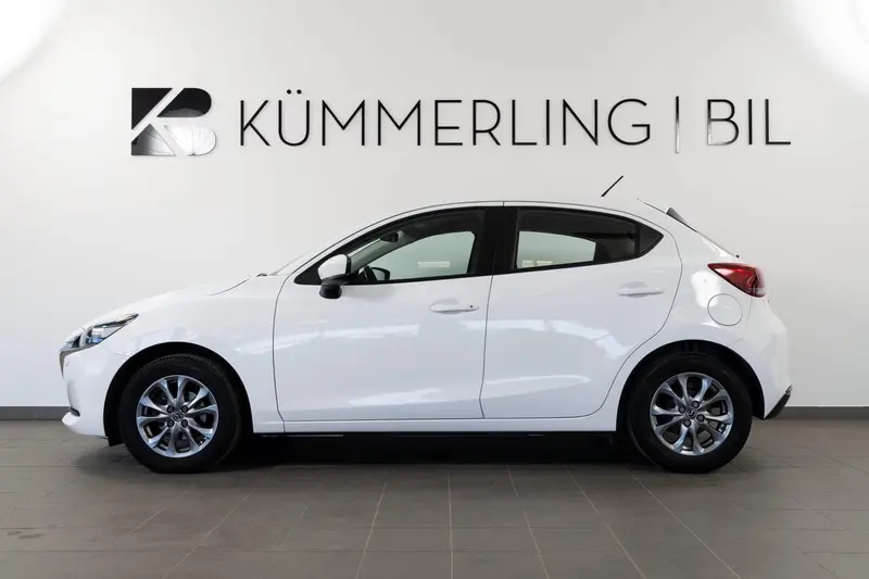 Mazda 2 2022