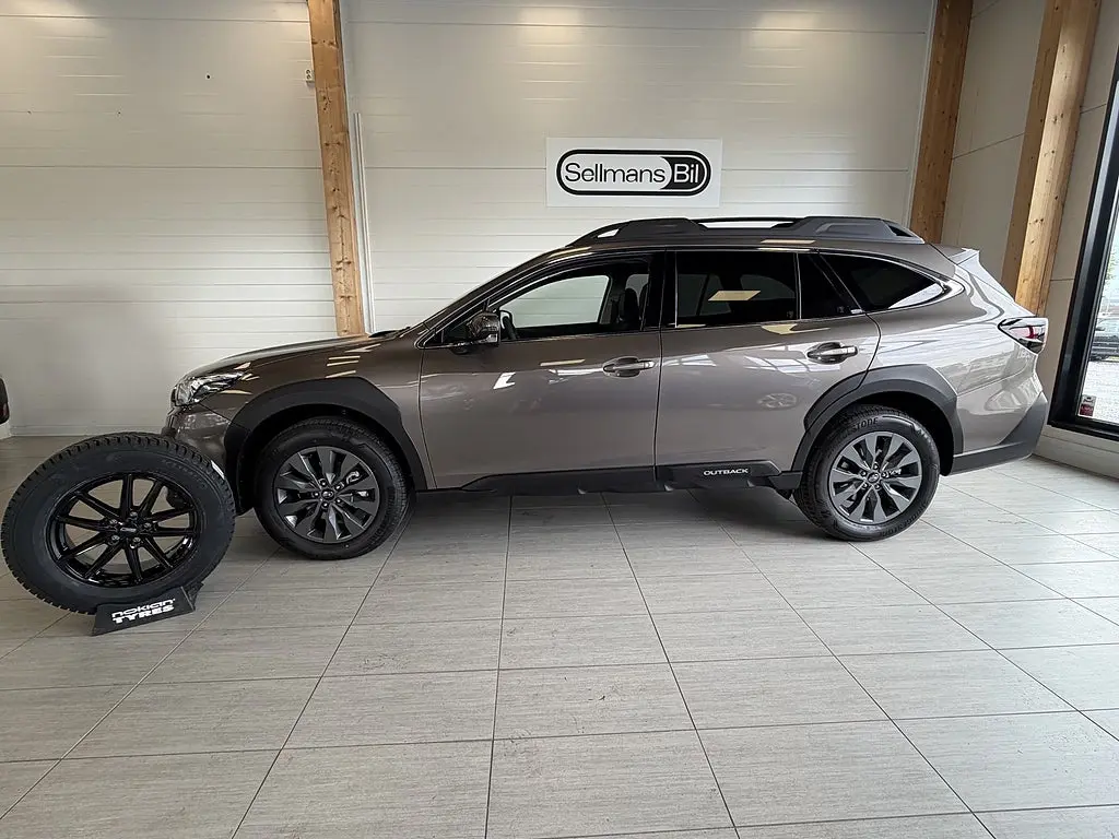Subaru Outback 2025