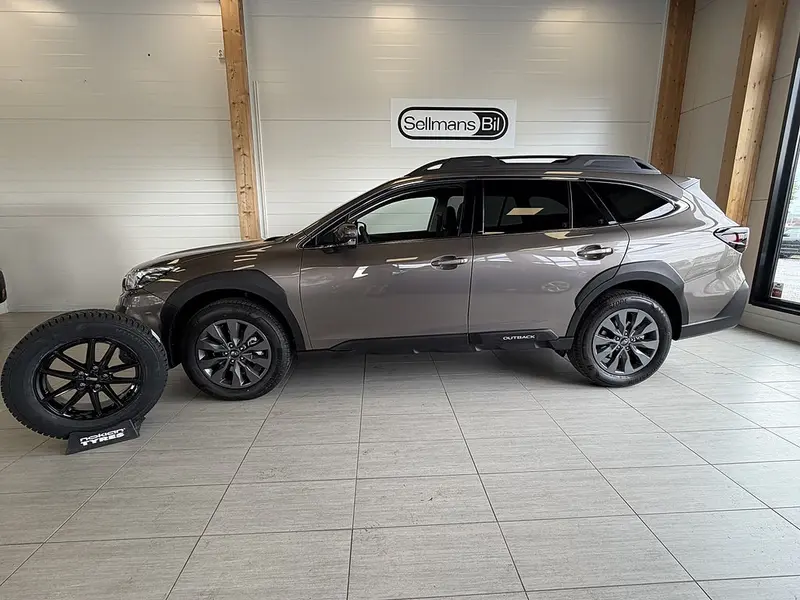 Subaru Outback 2025