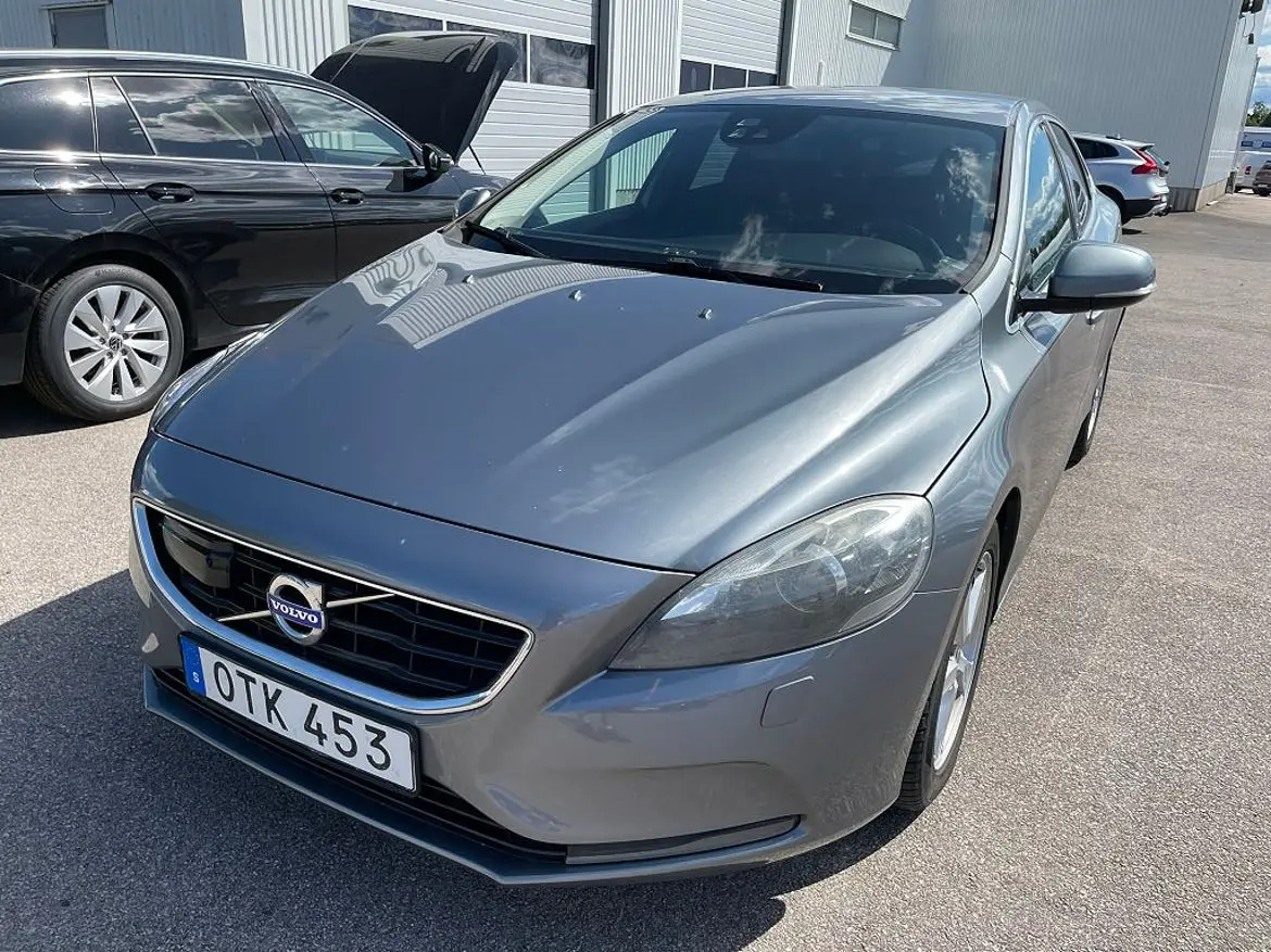Volvo V40 2015