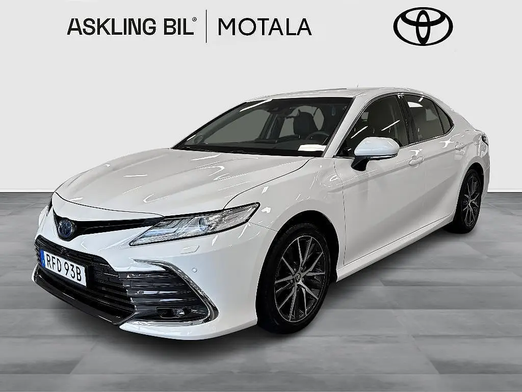 Toyota Camry 2023