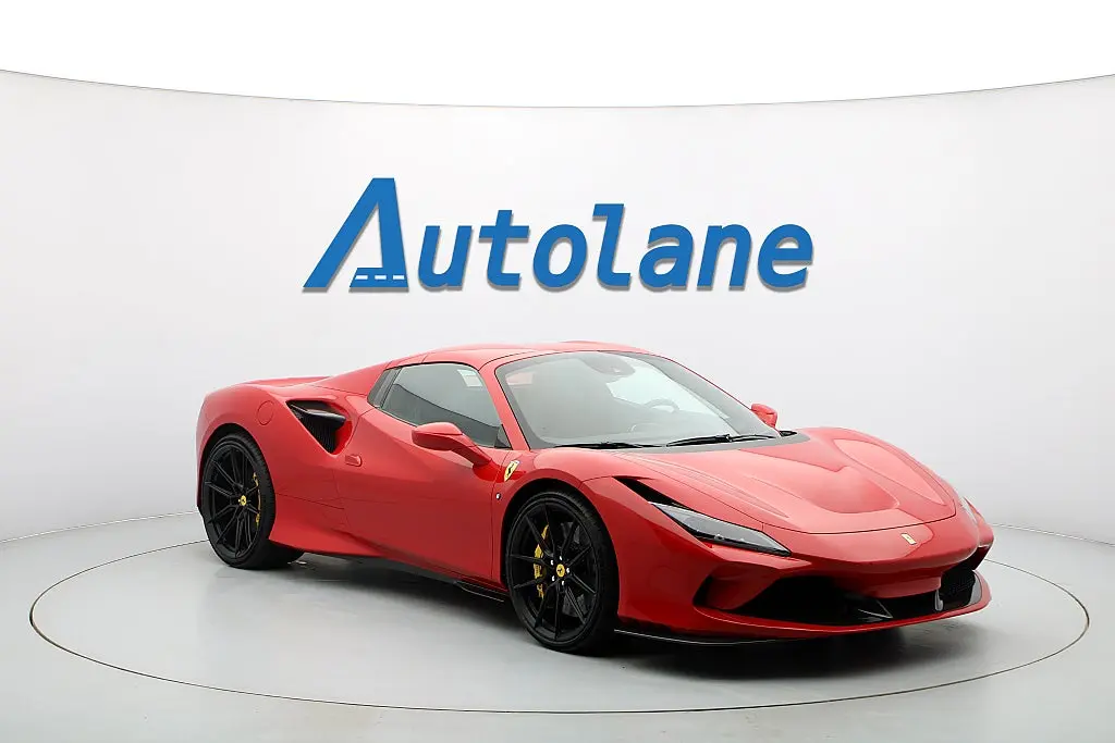 Ferrari F8 2023