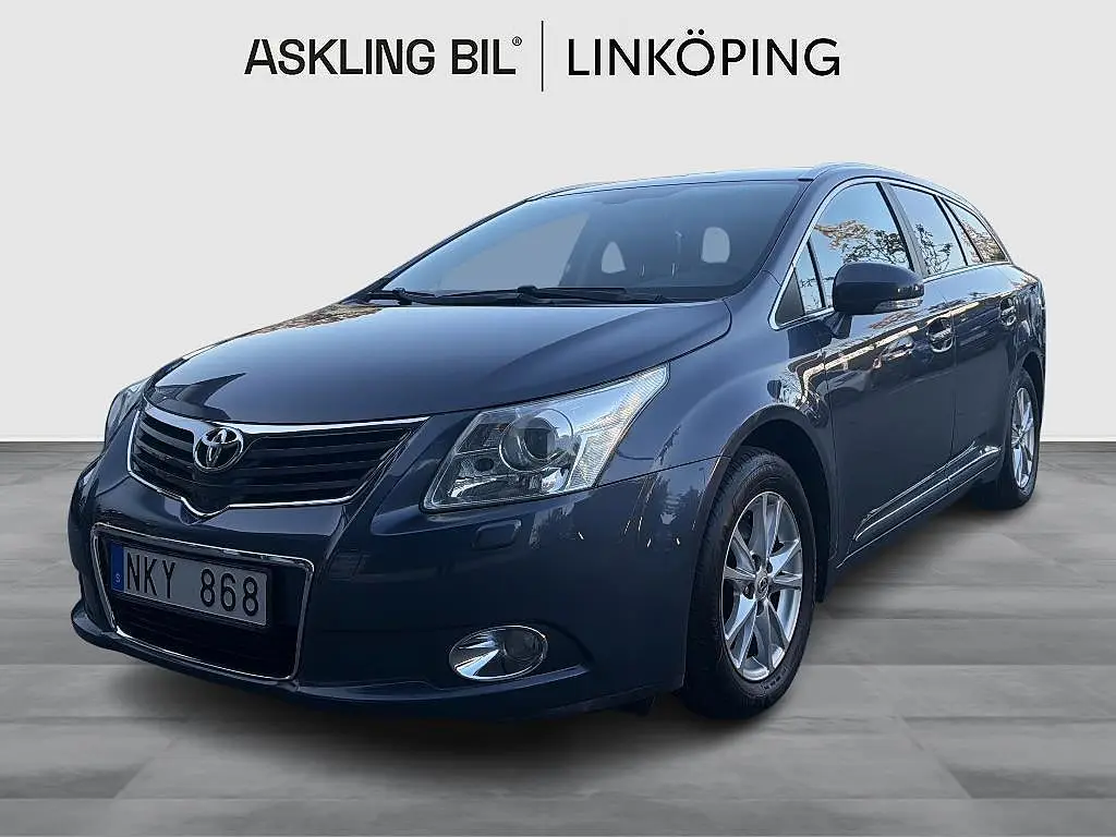 Toyota Avensis 2011