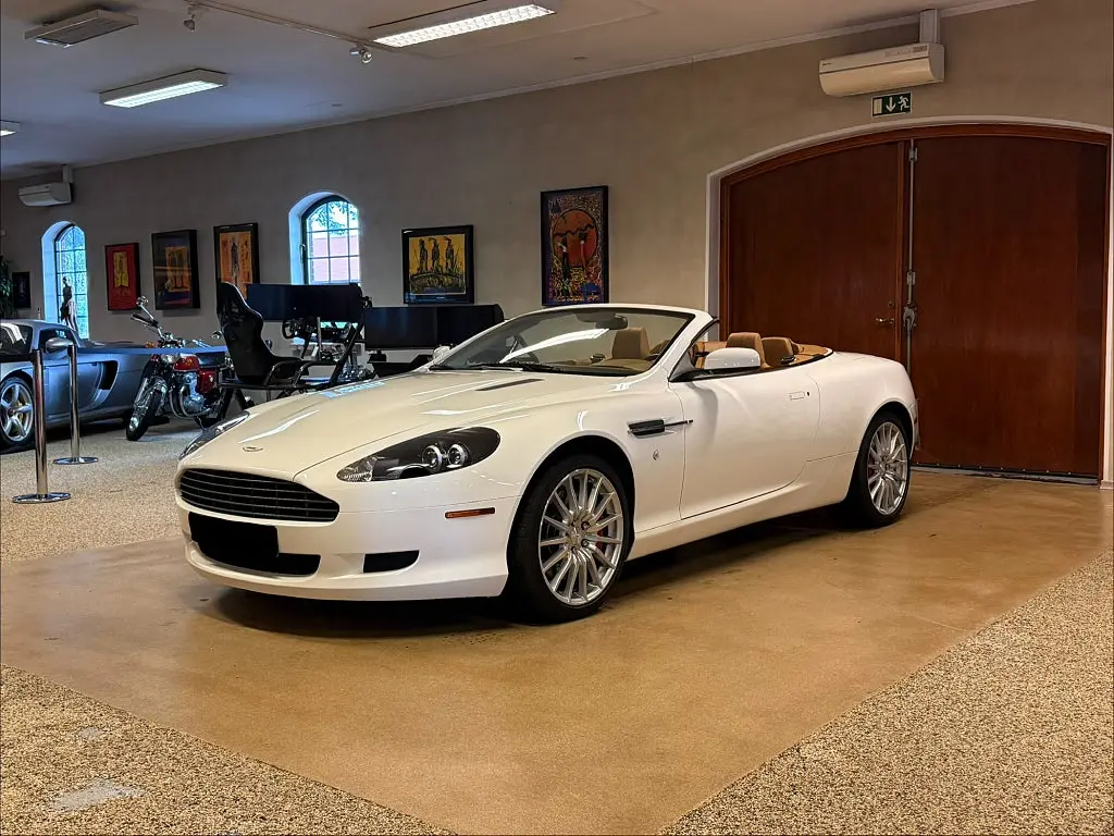Aston Martin DB9 2009