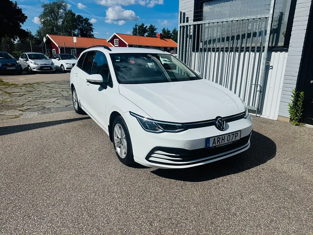 Volkswagen Golf 2023