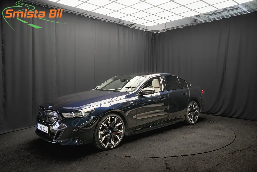 BMW i5 2024